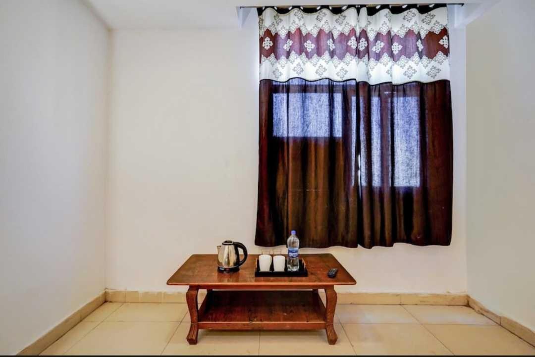 Hotel O Anshu B&B New Delhi Exterior photo